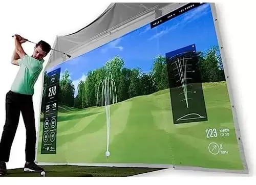 Retractible golf screen
